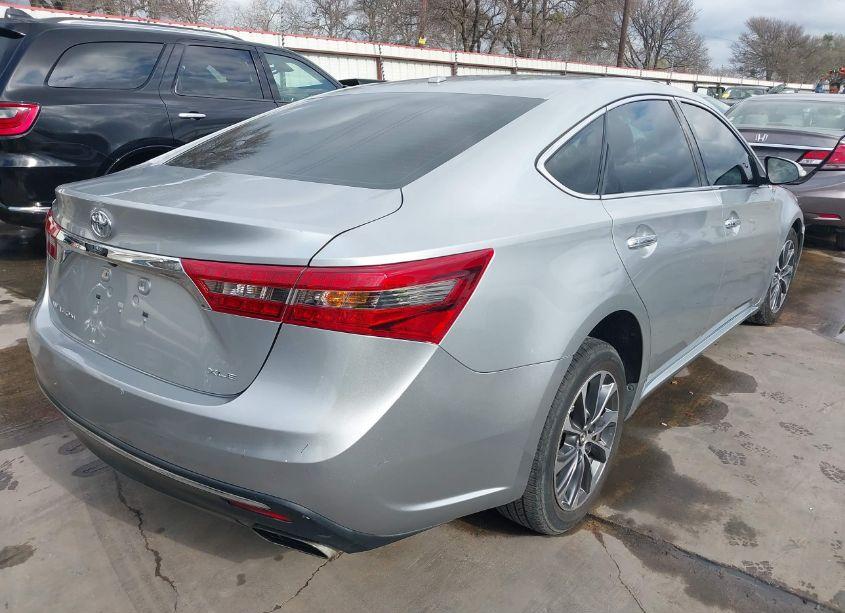 Photo 4 of 2016 Toyota Avalon XLE (VIN 4T1BK1EB4GU217195)