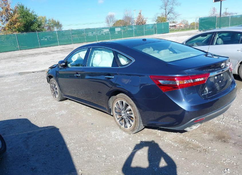 Photo 3 of 2018 Toyota Avalon XLE (VIN 4T1BK1EB4JU271877)