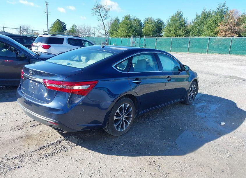 Photo 4 of 2018 Toyota Avalon XLE (VIN 4T1BK1EB4JU271877)