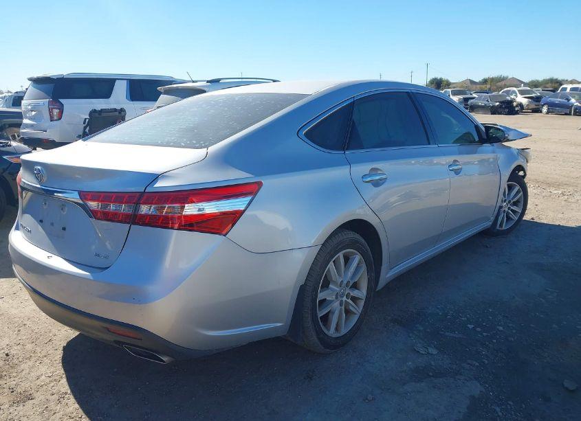 Photo 4 of 2013 Toyota Avalon XLE (VIN 4T1BK1EB5DU052088)