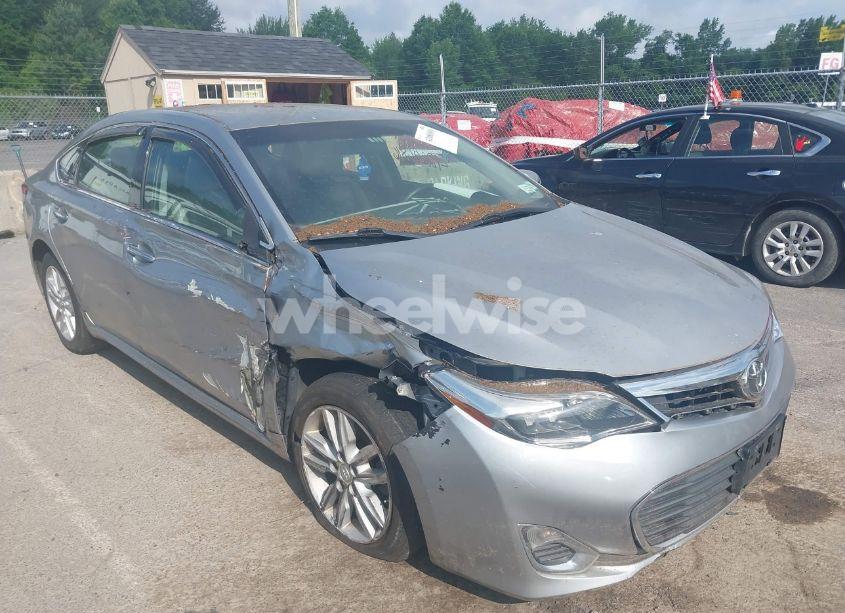 2015 Toyota Avalon XLE (VIN 4T1BK1EB5FU144935) main photo