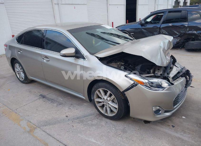 2015 Toyota Avalon XLE (VIN 4T1BK1EB5FU186103) main photo