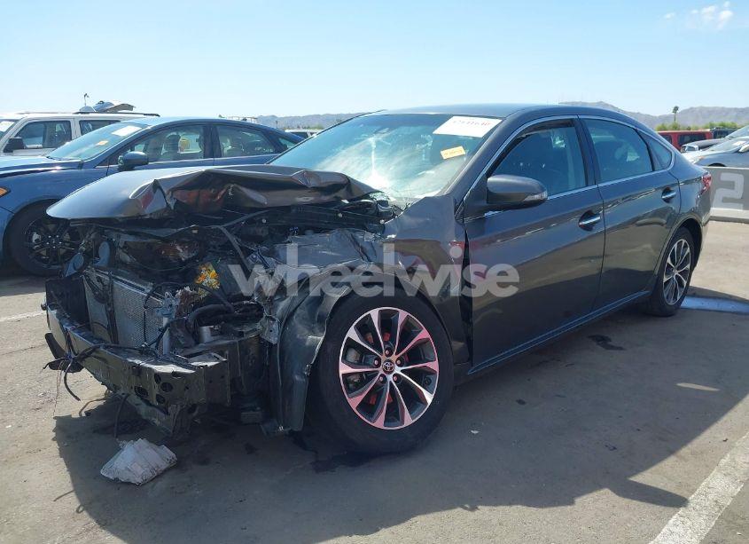 Photo 2 of 2018 Toyota Avalon XLE (VIN 4T1BK1EB5JU276828)