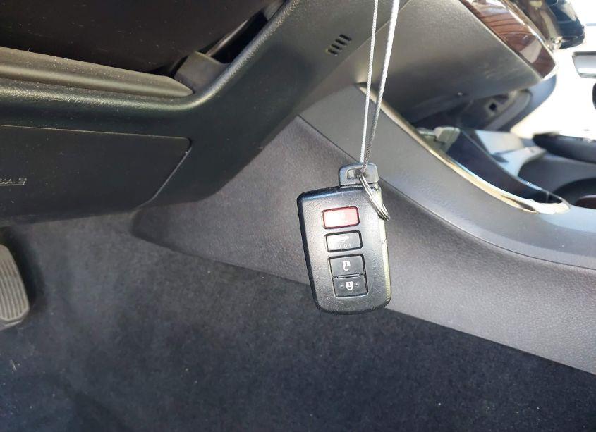 Photo 11 of 2015 Toyota Avalon LIMITED (VIN 4T1BK1EB6FU188975)