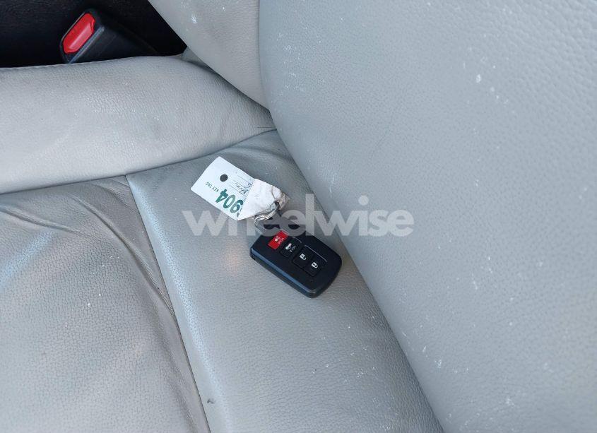 Photo 11 of 2016 Toyota Avalon XLE (VIN 4T1BK1EB6GU206909)