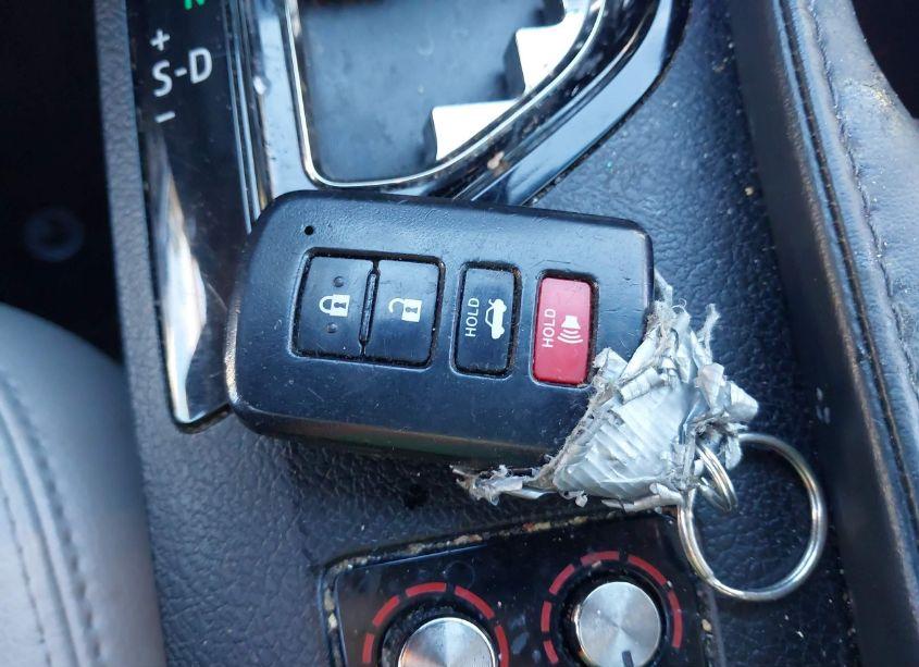 Photo 11 of 2018 Toyota Avalon XLE PLUS (VIN 4T1BK1EB6JU267488)