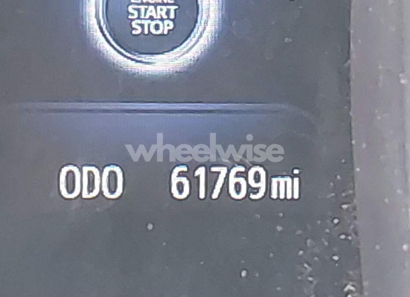 Photo 15 of 2016 Toyota Avalon XLE (VIN 4T1BK1EB7GU194558)