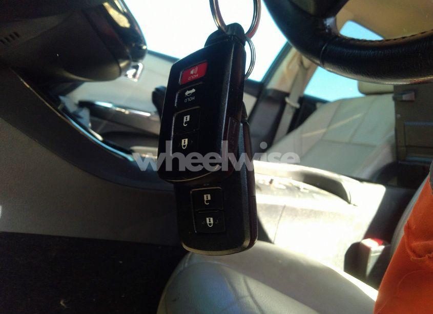 Photo 11 of 2016 Toyota Avalon XLE (VIN 4T1BK1EB7GU217031)