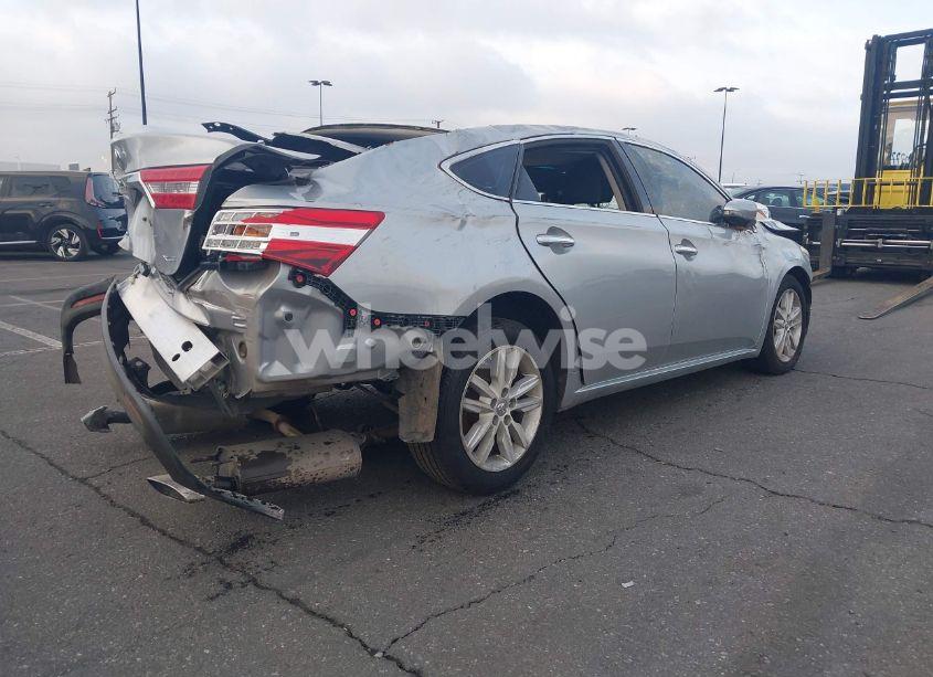 Photo 4 of 2015 Toyota Avalon XLE (VIN 4T1BK1EB8FU141012)