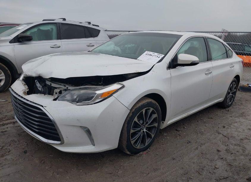 Photo 2 of 2016 Toyota Avalon XLE PLUS (VIN 4T1BK1EB8GU216177)