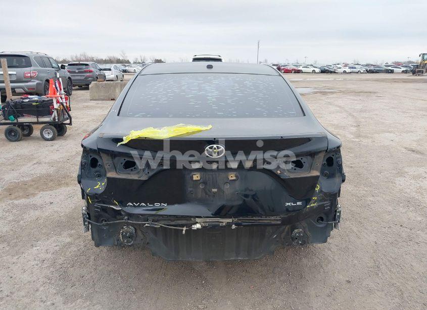 Photo 17 of 2015 Toyota Avalon XLE TOURING (VIN 4T1BK1EB9FU142315)