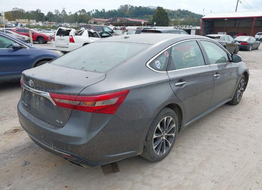 Photo 4 of 2016 Toyota Avalon XLE (VIN 4T1BK1EB9GU206645)