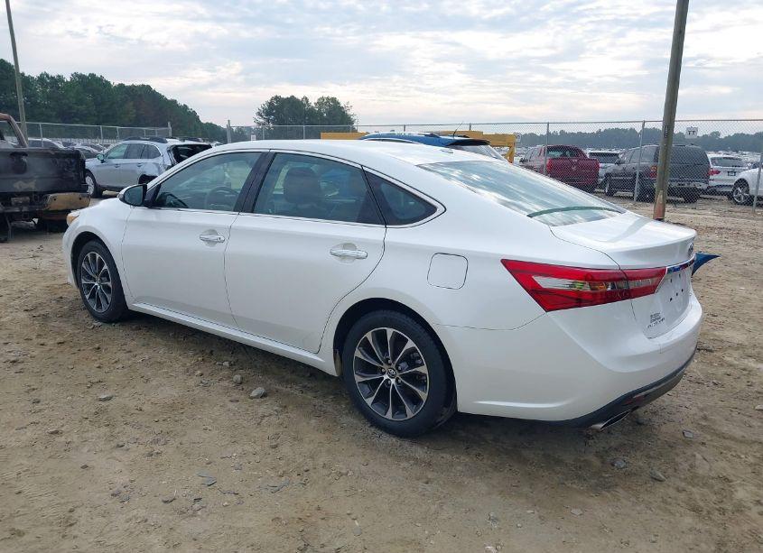 Photo 3 of 2018 Toyota Avalon XLE PREMIUM (VIN 4T1BK1EB9JU287637)