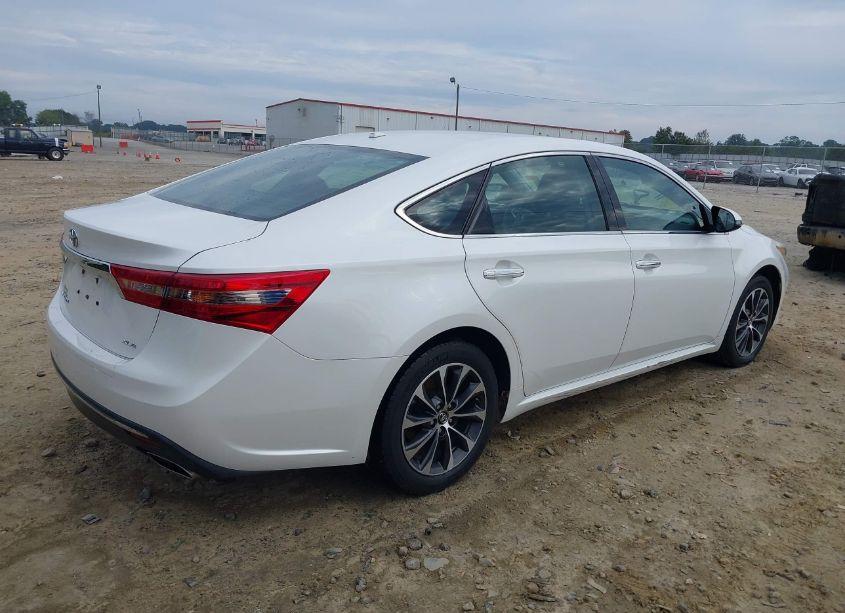 Photo 4 of 2018 Toyota Avalon XLE PREMIUM (VIN 4T1BK1EB9JU287637)