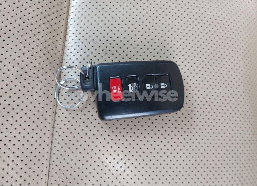 Photo 11 of 2013 Toyota Avalon LIMITED (VIN 4T1BK1EBXDU014386)