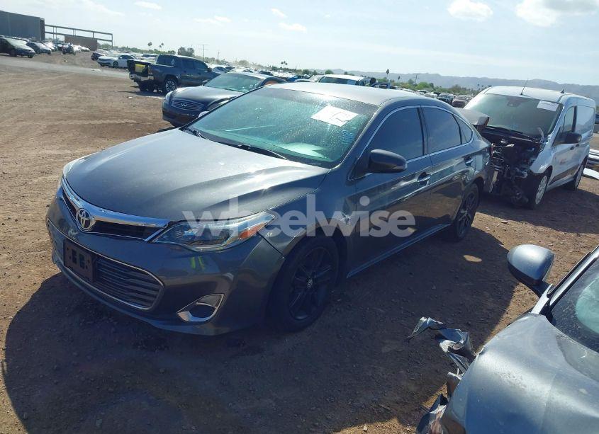 Photo 2 of 2013 Toyota Avalon XLE (VIN 4T1BK1EBXDU050501)