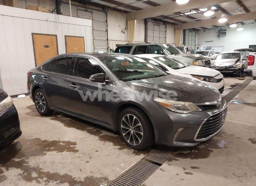 2016 Toyota Avalon XLE (VIN 4T1BK1EBXGU200479) main photo