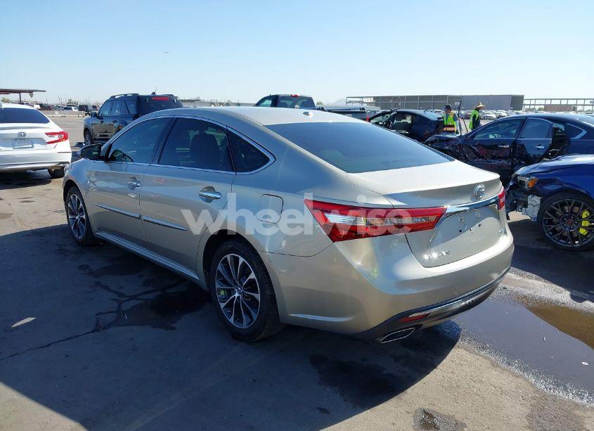 Photo 3 of 2016 Toyota Avalon XLE (VIN 4T1BK1EBXGU208811)