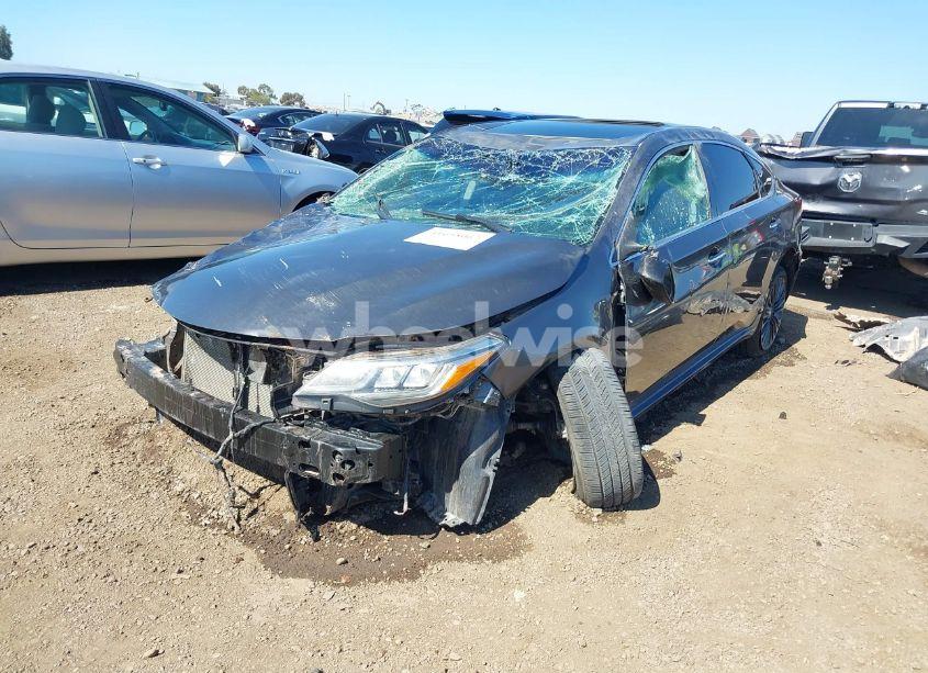 Photo 2 of 2018 Toyota Avalon TOURING (VIN 4T1BK1EBXJU277411)