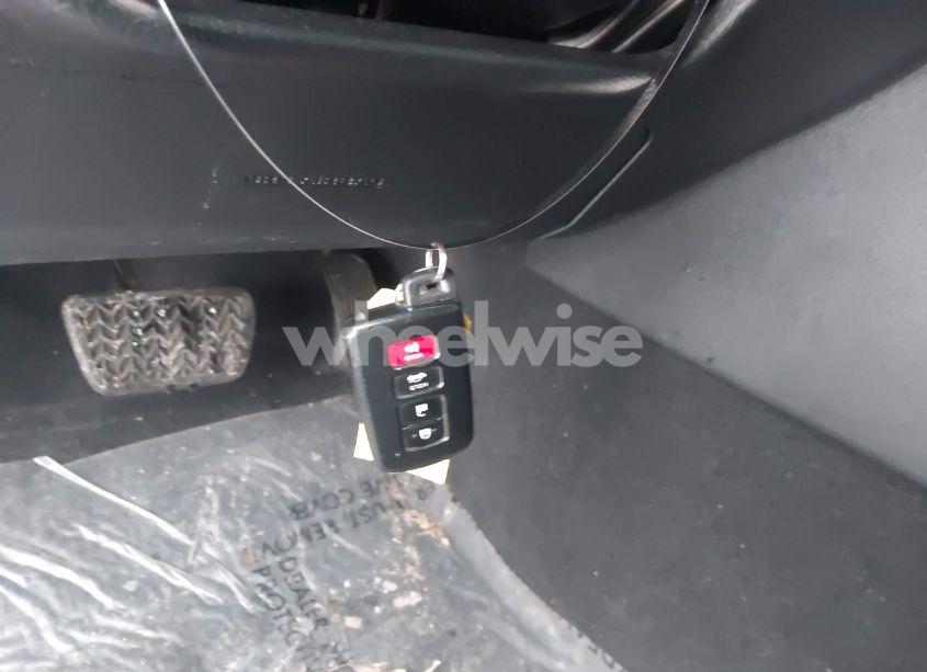 Photo 11 of 2013 Toyota Camry SE V6 (VIN 4T1BK1FK0DU527774)