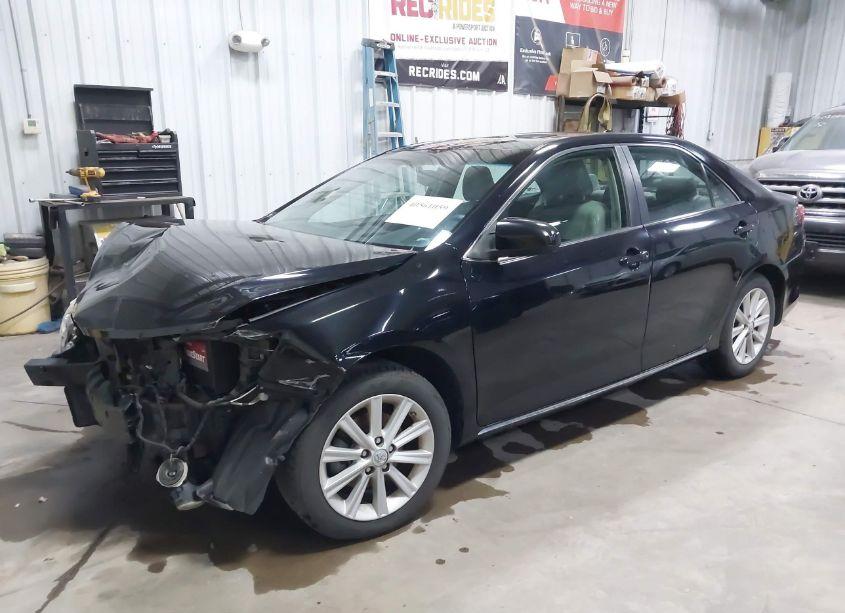 Photo 2 of 2013 Toyota Camry XLE V6 (VIN 4T1BK1FK0DU530657)