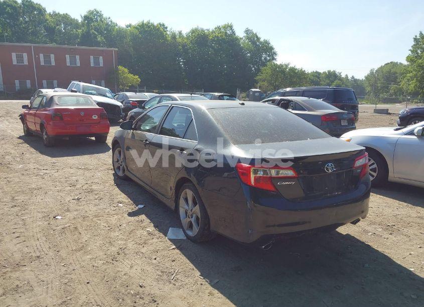 Photo 3 of 2013 Toyota Camry SE V6 (VIN 4T1BK1FK0DU533204)