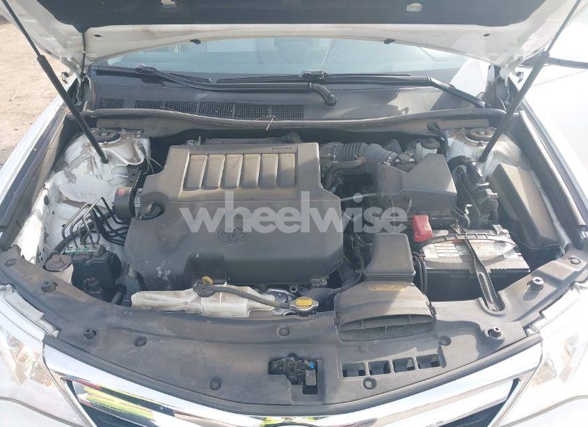 Photo 10 of 2014 Toyota Camry XLE V6 (VIN 4T1BK1FK0EU540896)