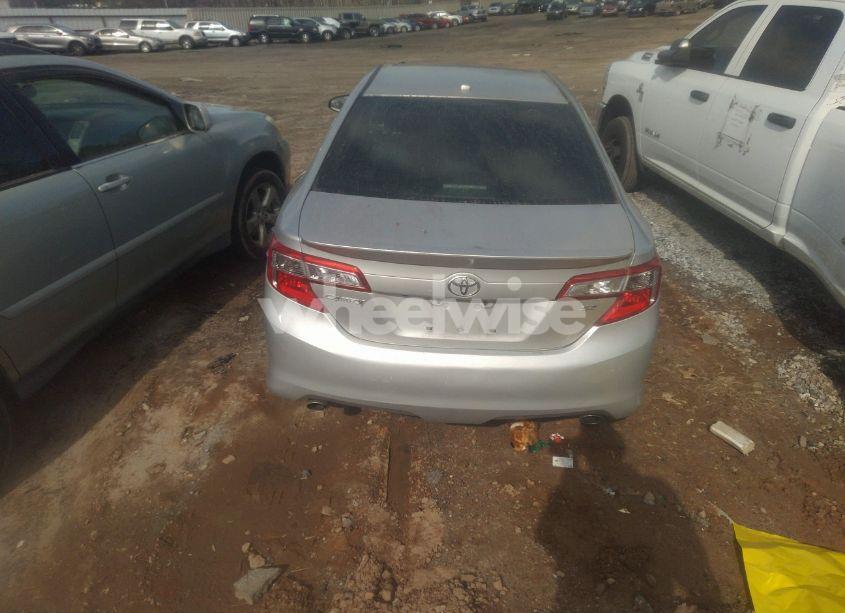 Photo 16 of 2014 Toyota Camry SE V6 (VIN 4T1BK1FK0EU541806)