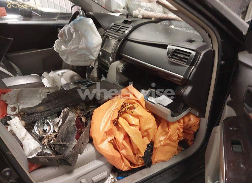 Photo 5 of 2014 Toyota Camry XLE V6 (VIN 4T1BK1FK0EU552787)