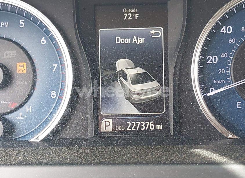 Photo 16 of 2015 Toyota Camry XLE V6 (VIN 4T1BK1FK0FU557148)