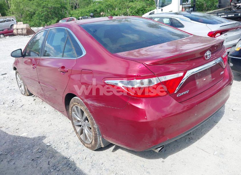 Photo 3 of 2015 Toyota Camry XLE V6 (VIN 4T1BK1FK0FU557148)