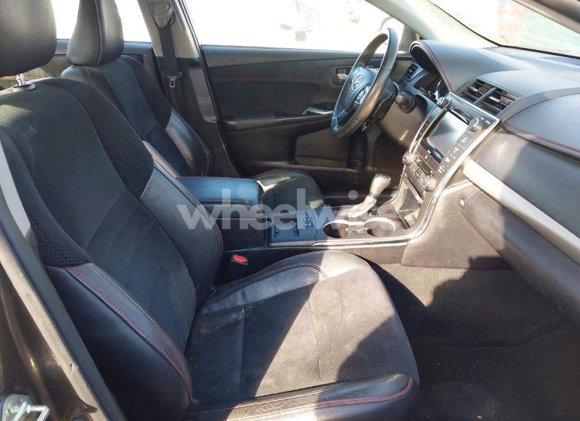 Photo 5 of 2016 Toyota Camry XSE V6 (VIN 4T1BK1FK0GU570841)