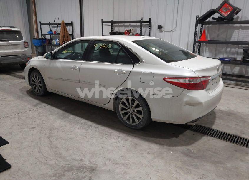 Photo 14 of 2016 Toyota Camry XLE V6 (VIN 4T1BK1FK0GU570869)