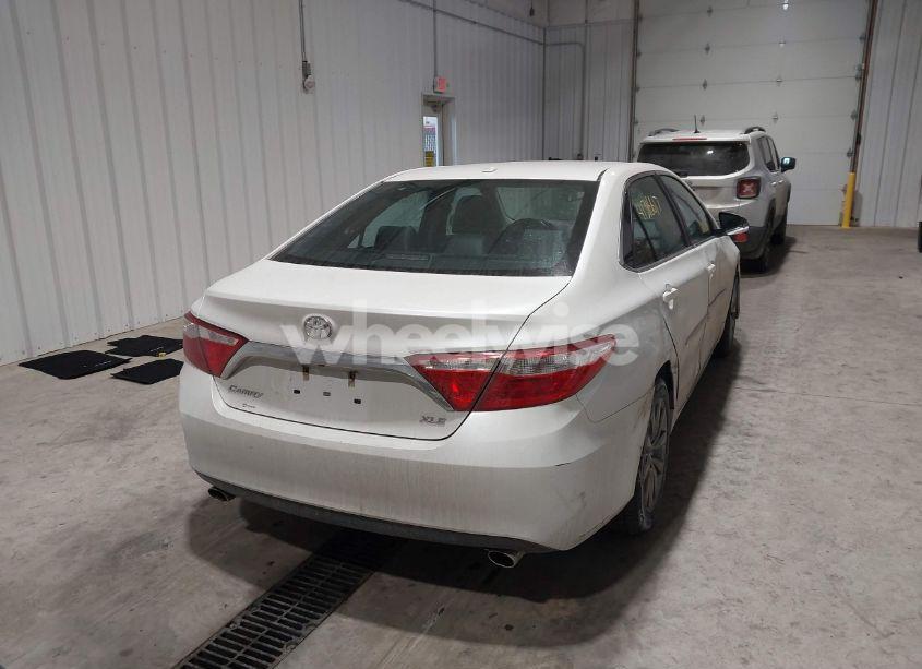 Photo 16 of 2016 Toyota Camry XLE V6 (VIN 4T1BK1FK0GU570869)