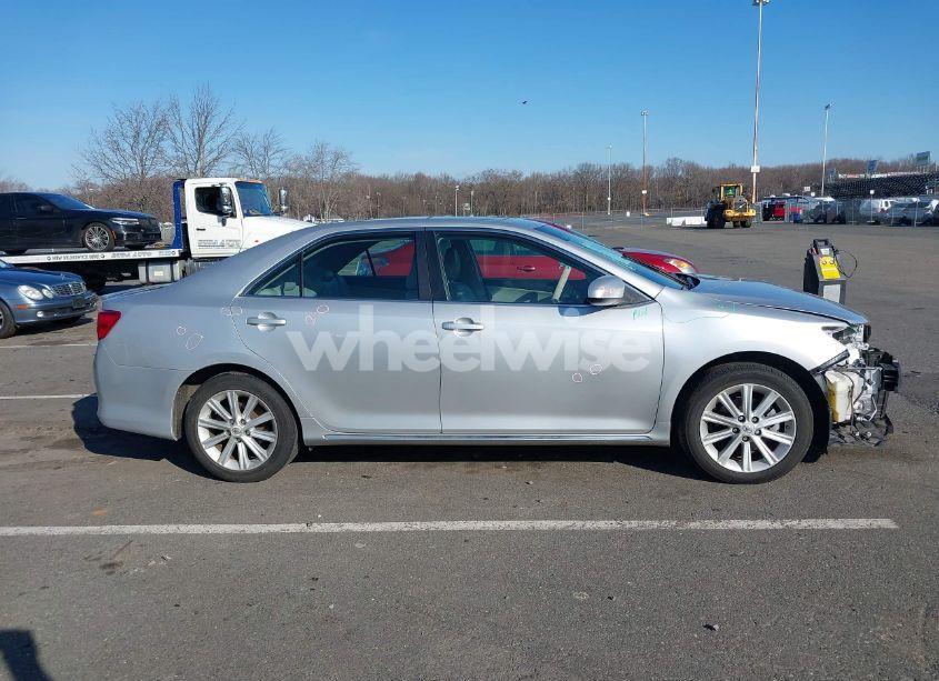 Photo 13 of 2012 Toyota Camry XLE V6 (VIN 4T1BK1FK1CU001040)