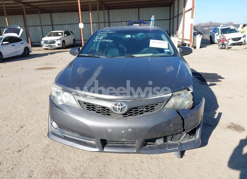 Photo 12 of 2013 Toyota Camry SE V6 (VIN 4T1BK1FK1DU021824)