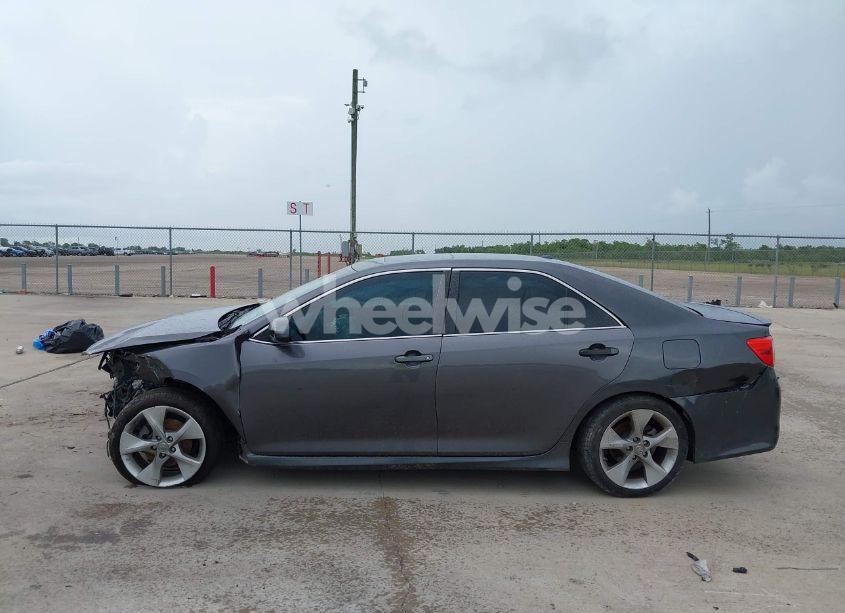 Photo 14 of 2013 Toyota Camry SE V6 (VIN 4T1BK1FK1DU023203)