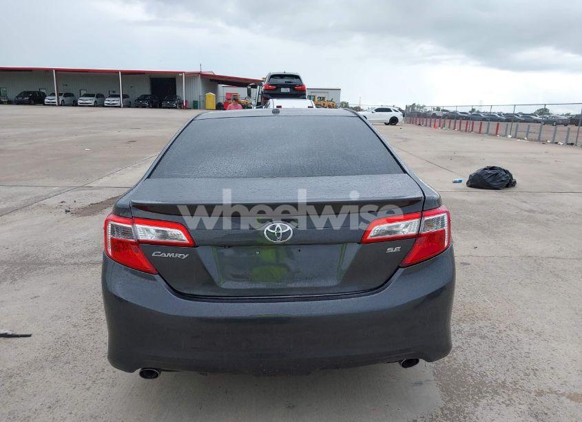 Photo 16 of 2013 Toyota Camry SE V6 (VIN 4T1BK1FK1DU023203)