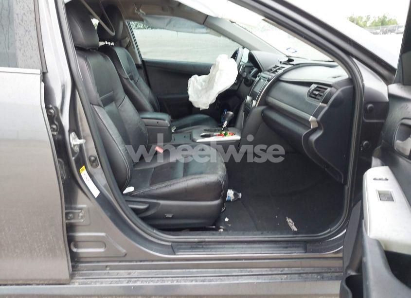 Photo 5 of 2013 Toyota Camry SE V6 (VIN 4T1BK1FK1DU023203)