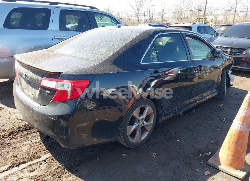 Photo 4 of 2013 Toyota Camry SE V6 (VIN 4T1BK1FK1DU530604)