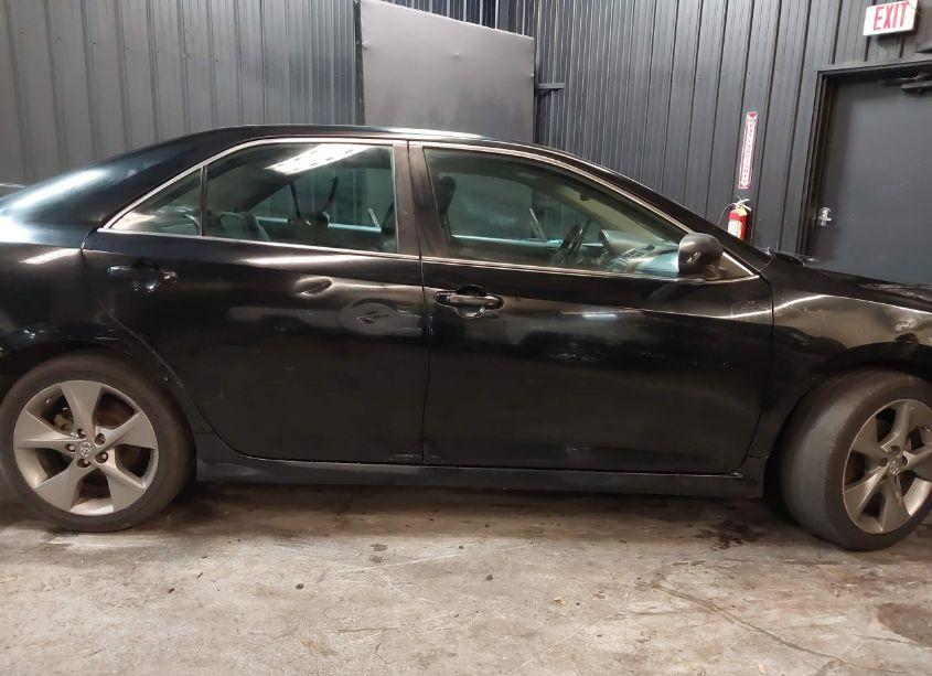 Photo 14 of 2014 Toyota Camry SE V6 (VIN 4T1BK1FK1EU542771)