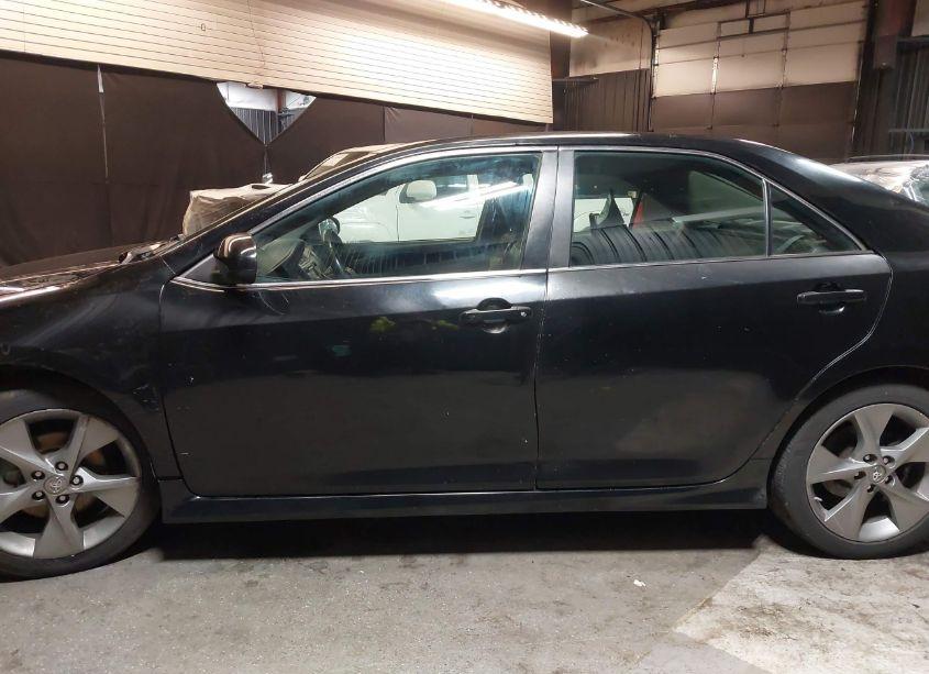 Photo 15 of 2014 Toyota Camry SE V6 (VIN 4T1BK1FK1EU542771)