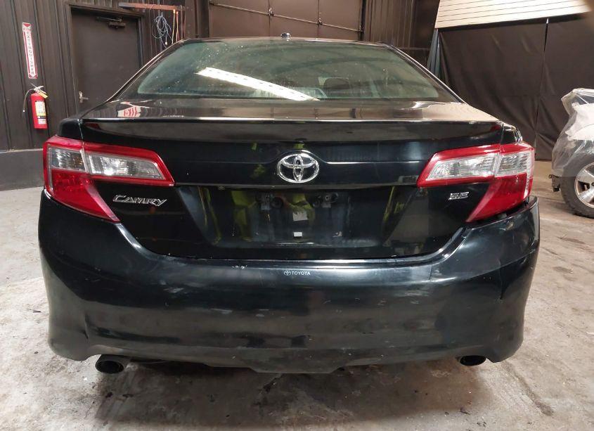 Photo 17 of 2014 Toyota Camry SE V6 (VIN 4T1BK1FK1EU542771)