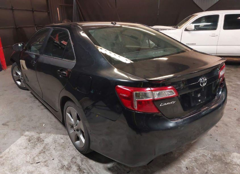 Photo 3 of 2014 Toyota Camry SE V6 (VIN 4T1BK1FK1EU542771)