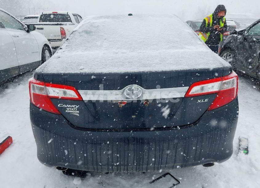 Photo 17 of 2014 Toyota Camry XLE V6 (VIN 4T1BK1FK1EU546559)