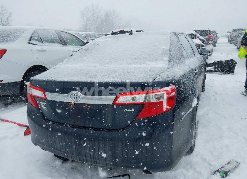 Photo 4 of 2014 Toyota Camry XLE V6 (VIN 4T1BK1FK1EU546559)