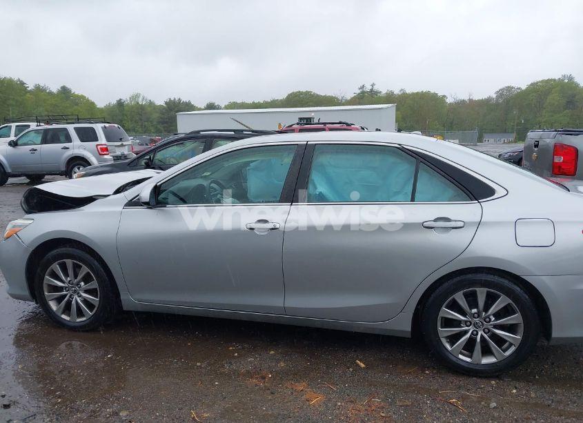 Photo 14 of 2015 Toyota Camry XLE V6 (VIN 4T1BK1FK1FU555831)