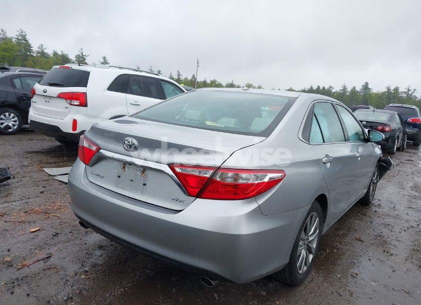 Photo 4 of 2015 Toyota Camry XLE V6 (VIN 4T1BK1FK1FU555831)