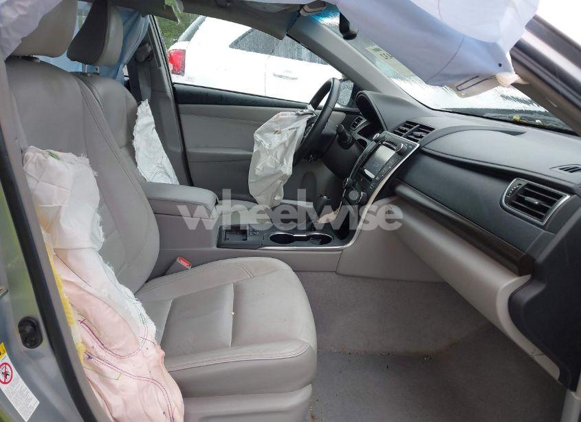 Photo 5 of 2015 Toyota Camry XLE V6 (VIN 4T1BK1FK1FU555831)