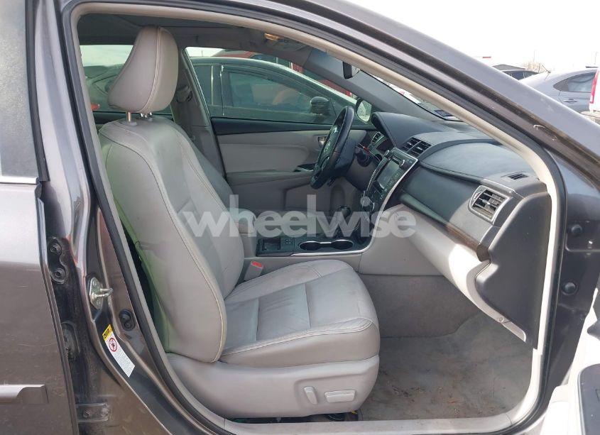 Photo 5 of 2015 Toyota Camry XLE V6 (VIN 4T1BK1FK1FU562889)